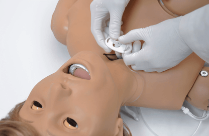 Erweiterte Clinical Chloe Krankenpflegepuppe - Erler - Zimmer