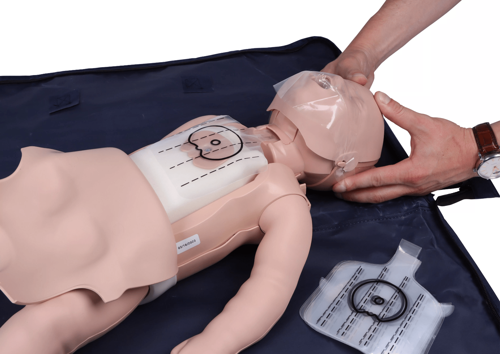 Wiederbelebungsbaby mit Anzeigefunktion - Erler - Zimmer